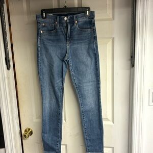 Gap True Skinny High Rise. Size 26 / 2 regular
